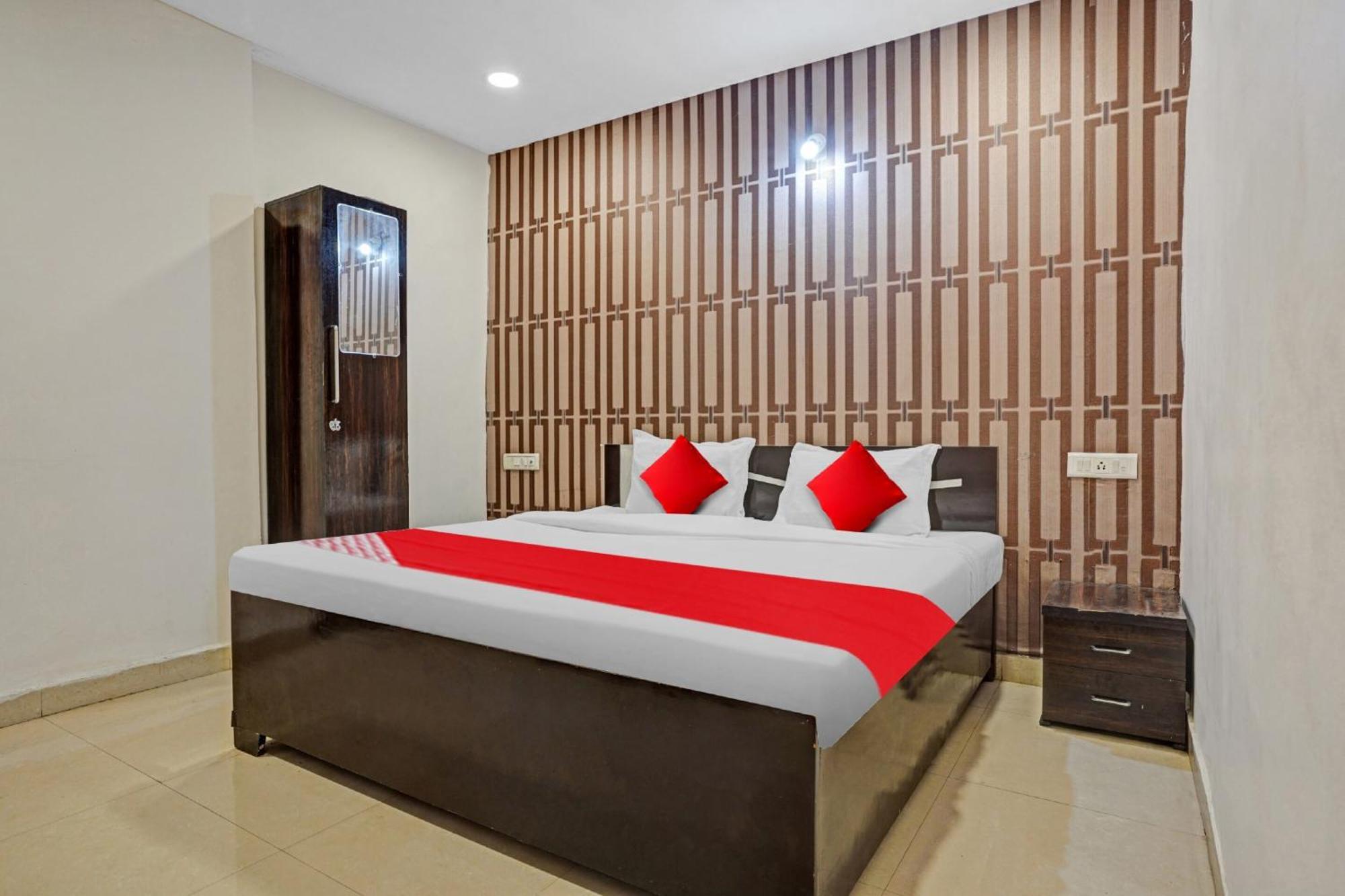 Hotel O Flagship Hotel Gulmohar Inn Bhopal Zewnętrze zdjęcie